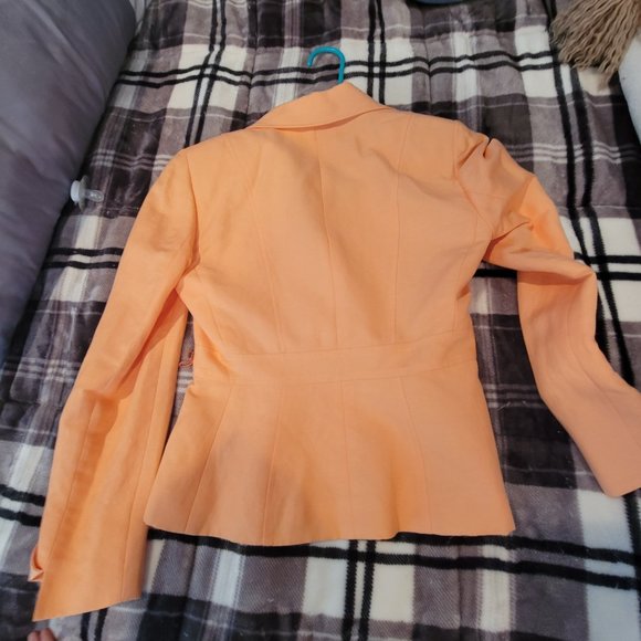 Peach Tahari blazer - Picture 3 of 3